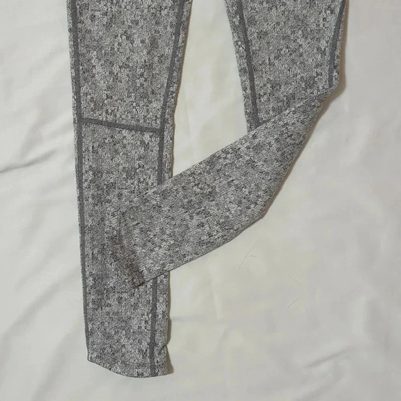 Gymshark Fleur Texture Leggings, Color Charcoal Marl Size XS - Picture 5 of 14
